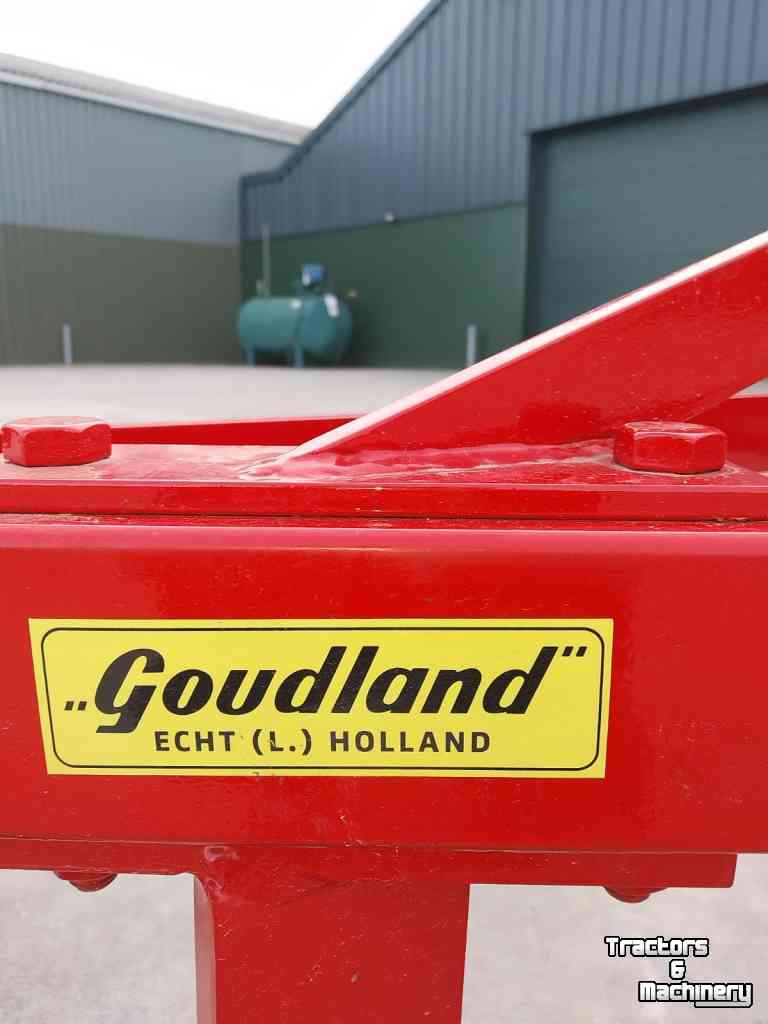 Ploughs Goudland stoppelploeg