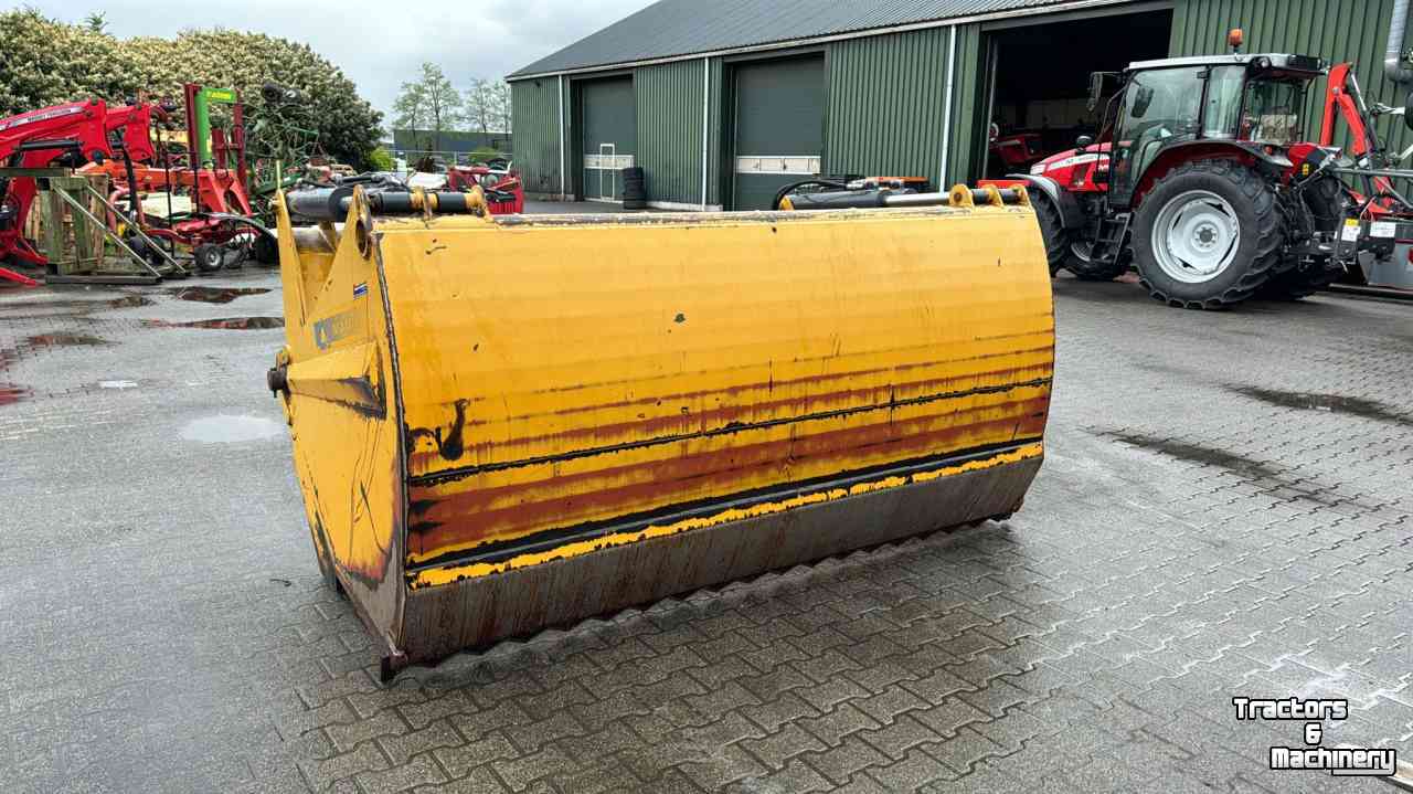 Silage cutting bucket Mammut Kuilhappers SC 270 XL voermachines.