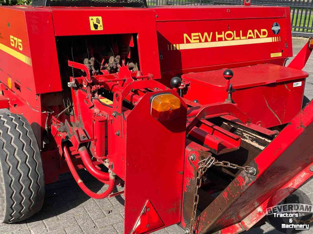 Balers New Holland 575 pers