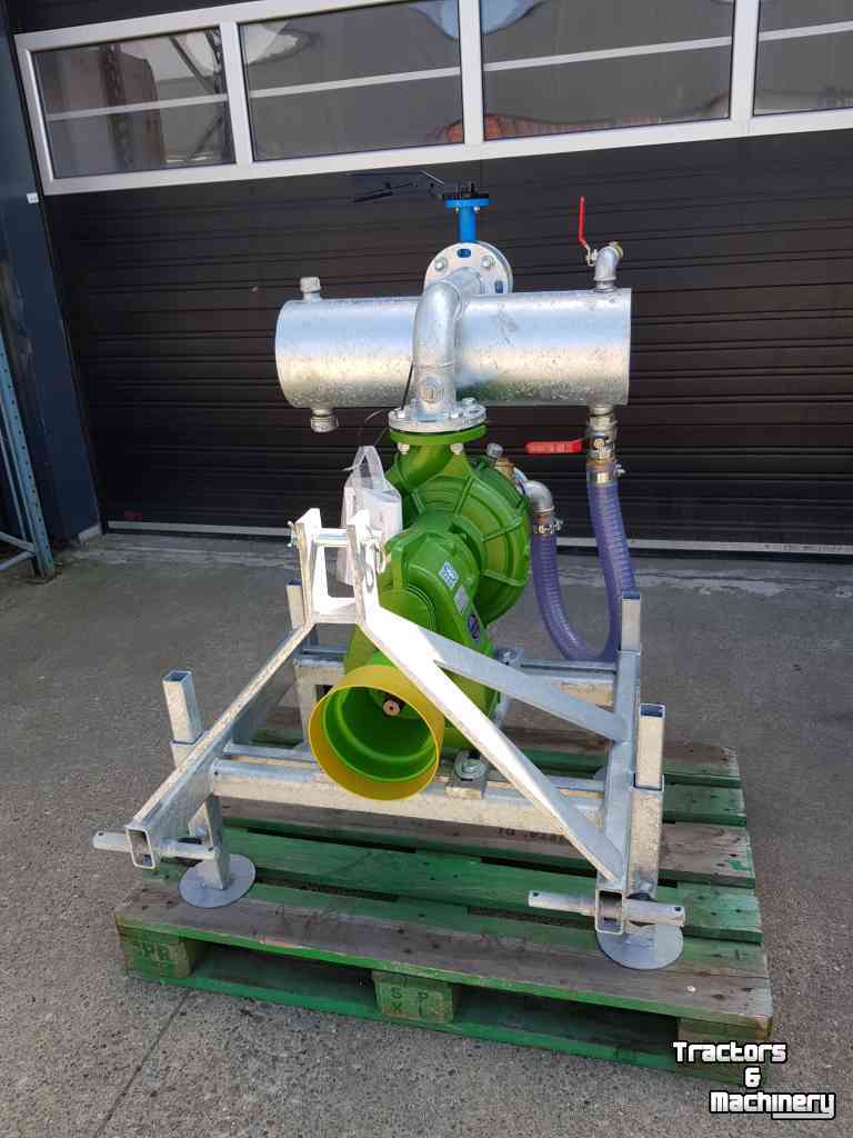 Irrigation pump Rovatti Aftakaspomp T3K80-2E op bok