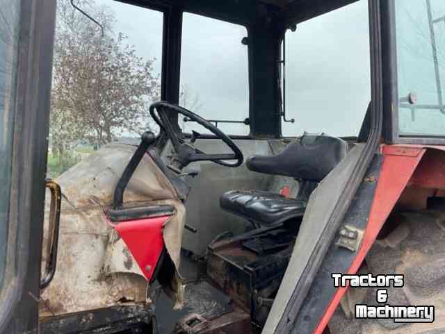 Tractors Case-IH 845