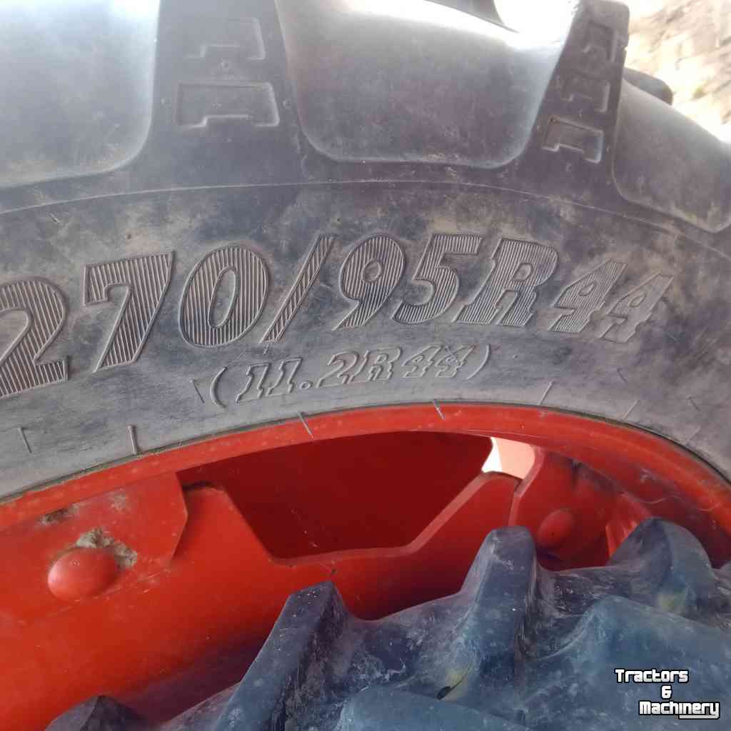Wheels, Tyres, Rims & Dual spacers Claas 270 95 r44 en 230 95 r32