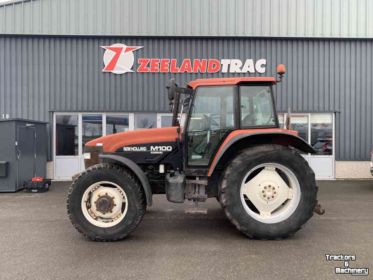 Tractors New Holland M 100