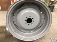 Wheels, Tyres, Rims & Dual spacers Deutz-Fahr W 12-28