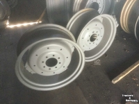 Wheels, Tyres, Rims & Dual spacers Deutz-Fahr W 12-28 verstelbaar