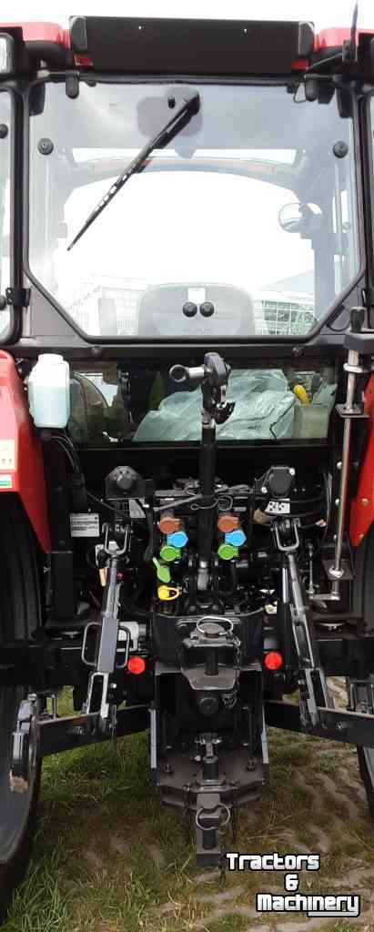 Tractors Case-IH Farmall 75c met kruip en shuttle onder stuur