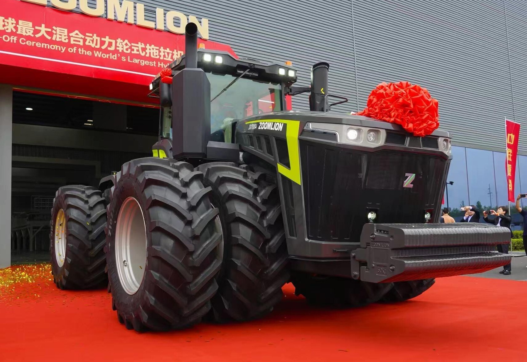 1,200hp articulated Zoomlion tractor