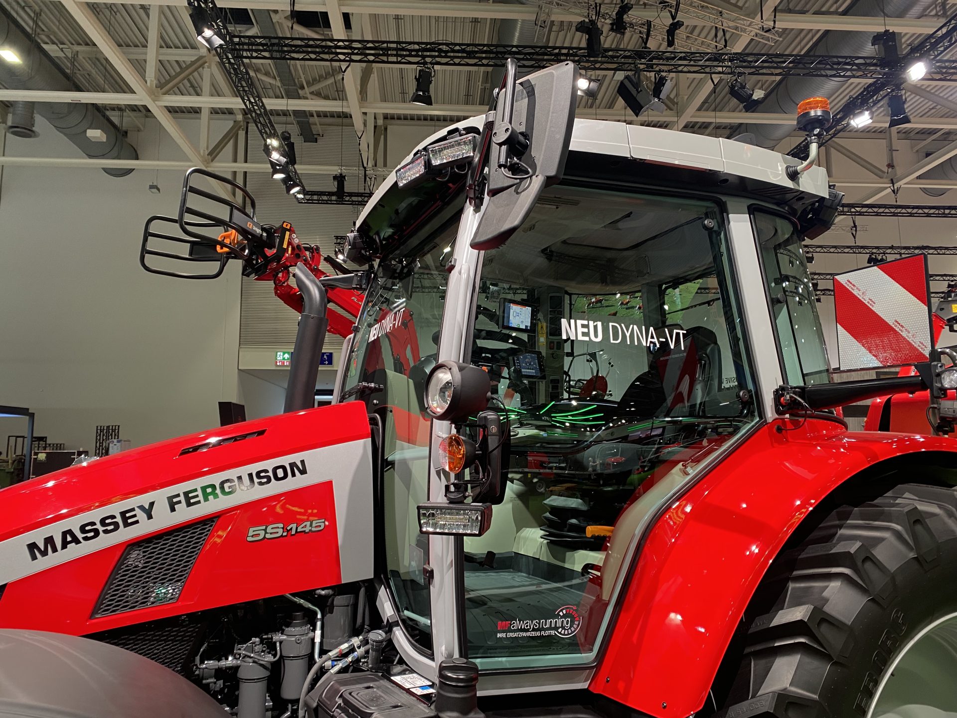 Agritechnica 2025: Dyna-VT option for Massey 5S