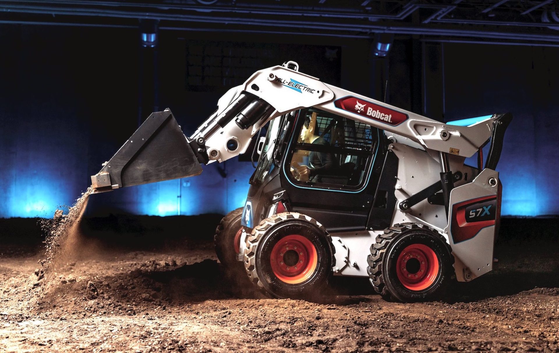 Bobcat unveils all-electric machines