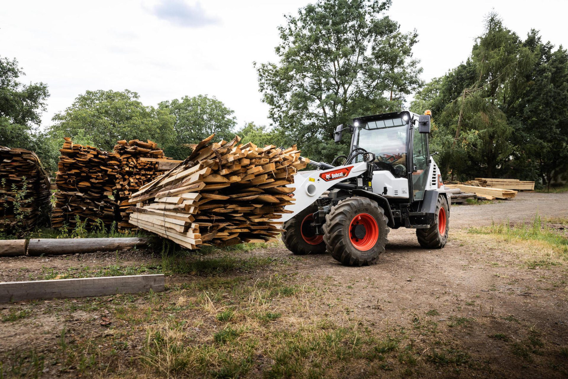 Bobcat upgrades compact wheel loaders