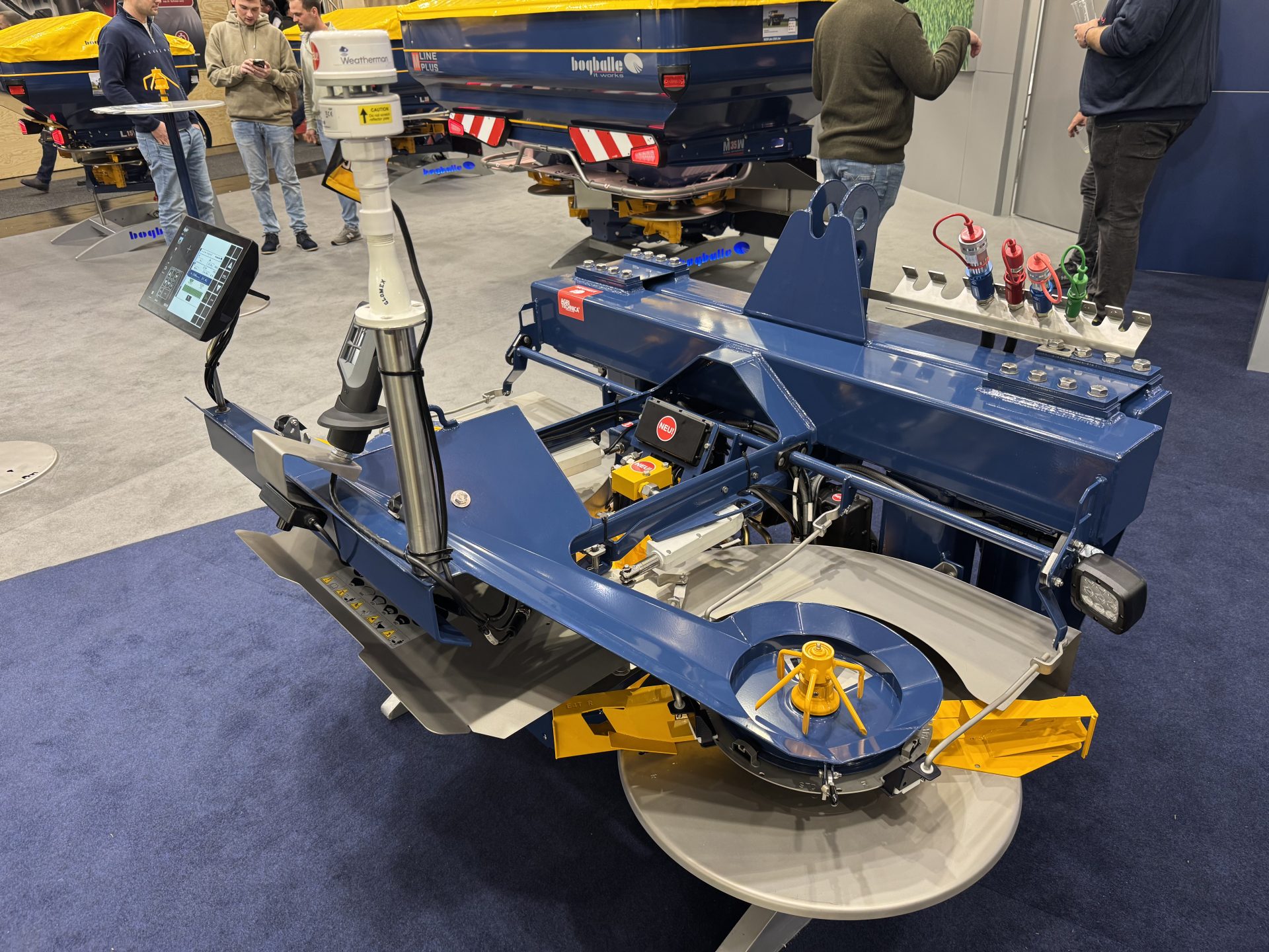 Bogballe integrates hydraulic drive