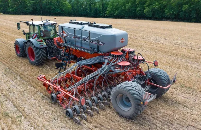 Kuhn Apex direct and min-till drill Kuhn Apex direct and min-till drill