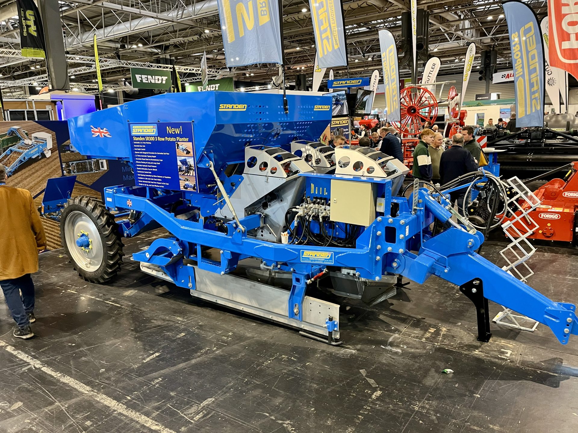 LAMMA 26: Standen SR300 cup planter LAMMA 26: Standen SR300 cup planter