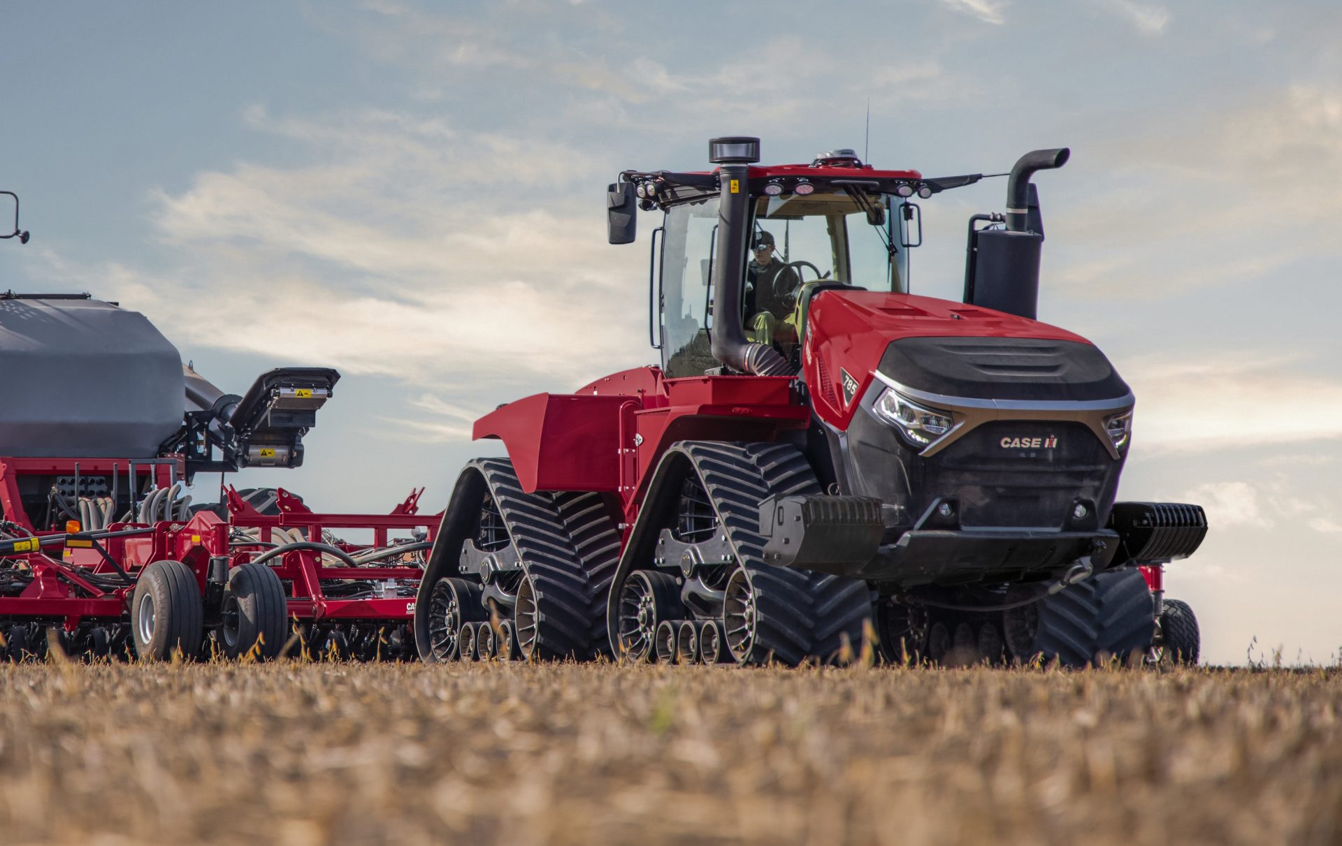 Latest Case IH Quadtrac peaks at 853hp