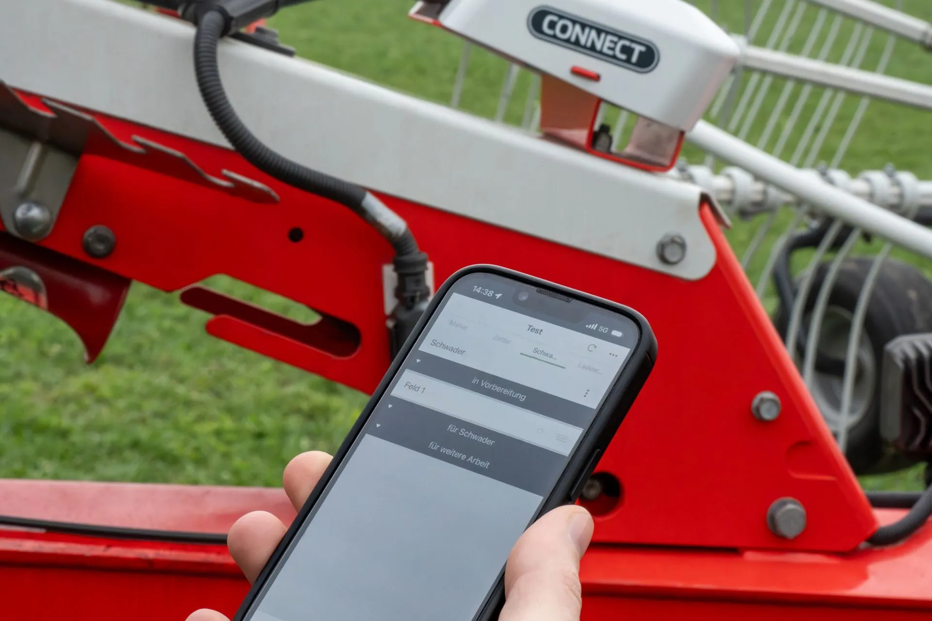Pöttinger updates grass harvesting app
