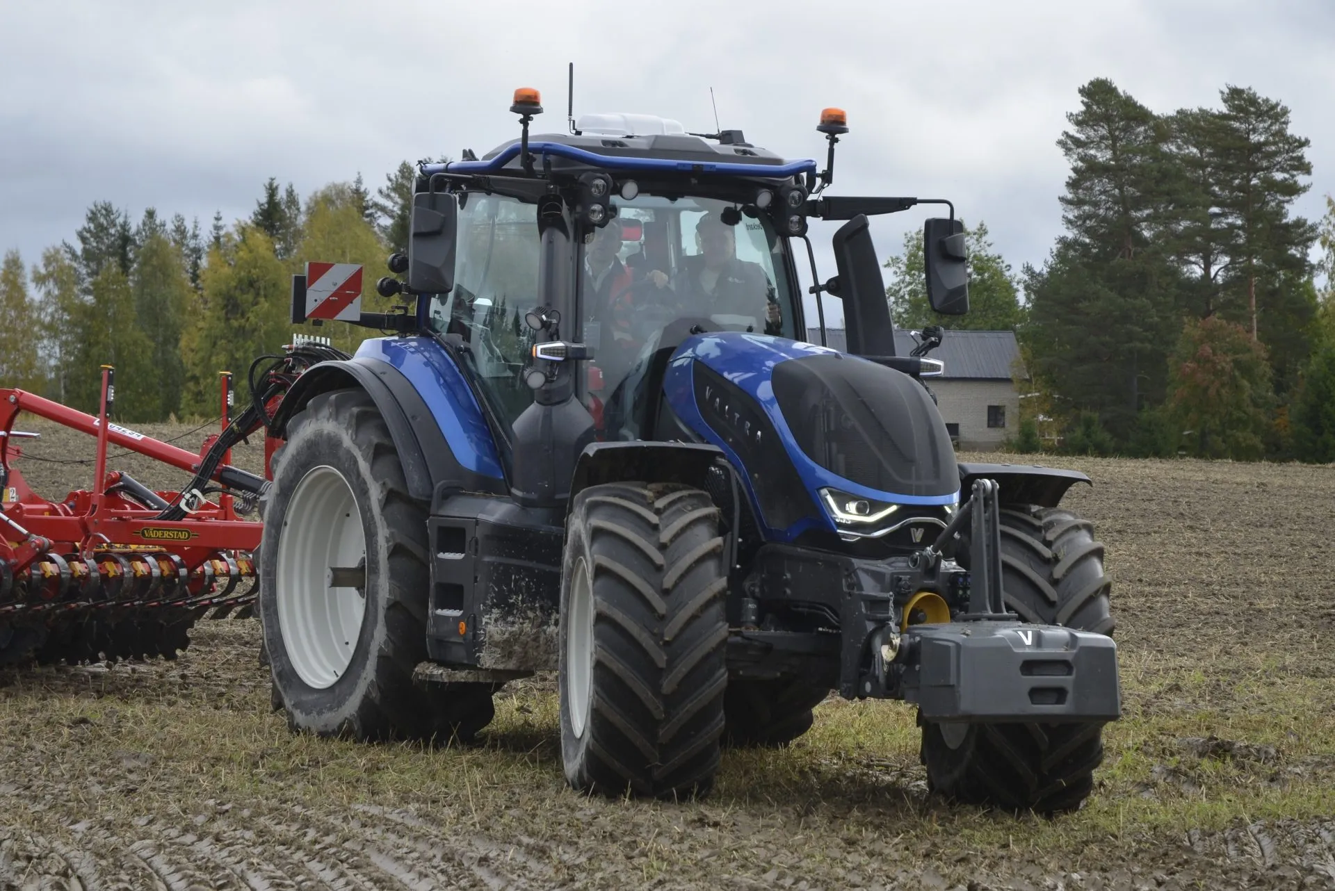 Valtra moves up to T6 Valtra moves up to T6
