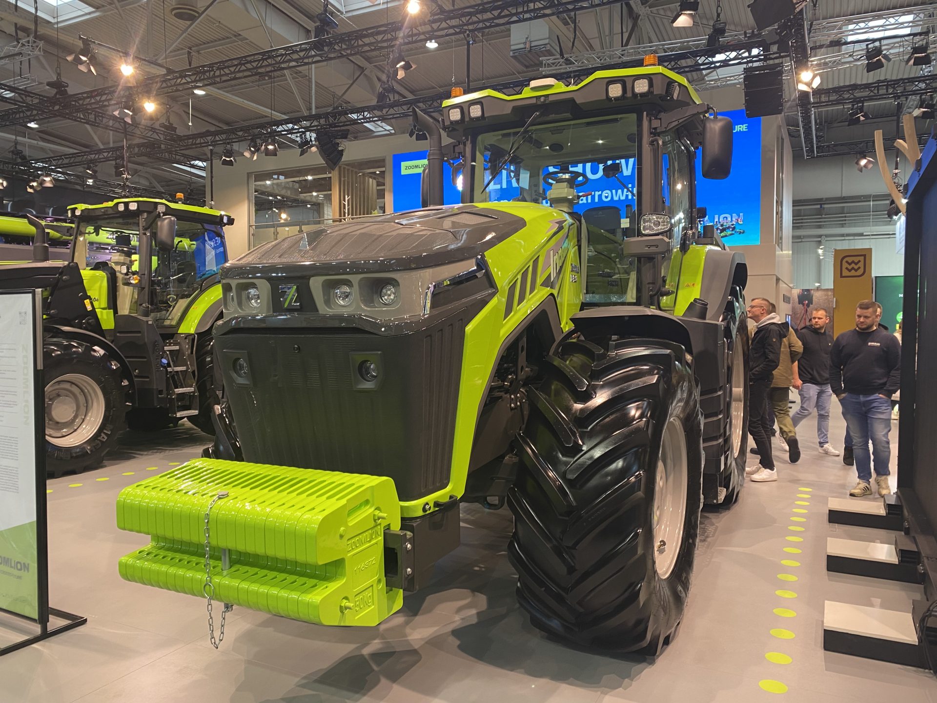 Zoomlion shows hybrid tractors and a combine