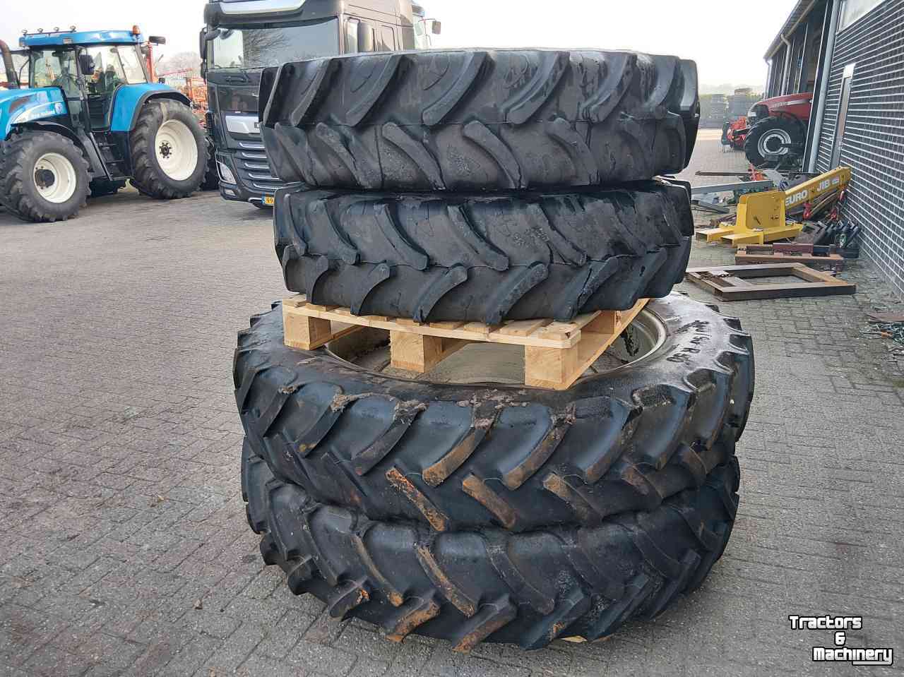 Wheels, Tyres, Rims & Dual spacers Case-IH 380/90 R50  380/85 R34  New Holland Steyr  CVX CVT TVT  Cultuurwielen