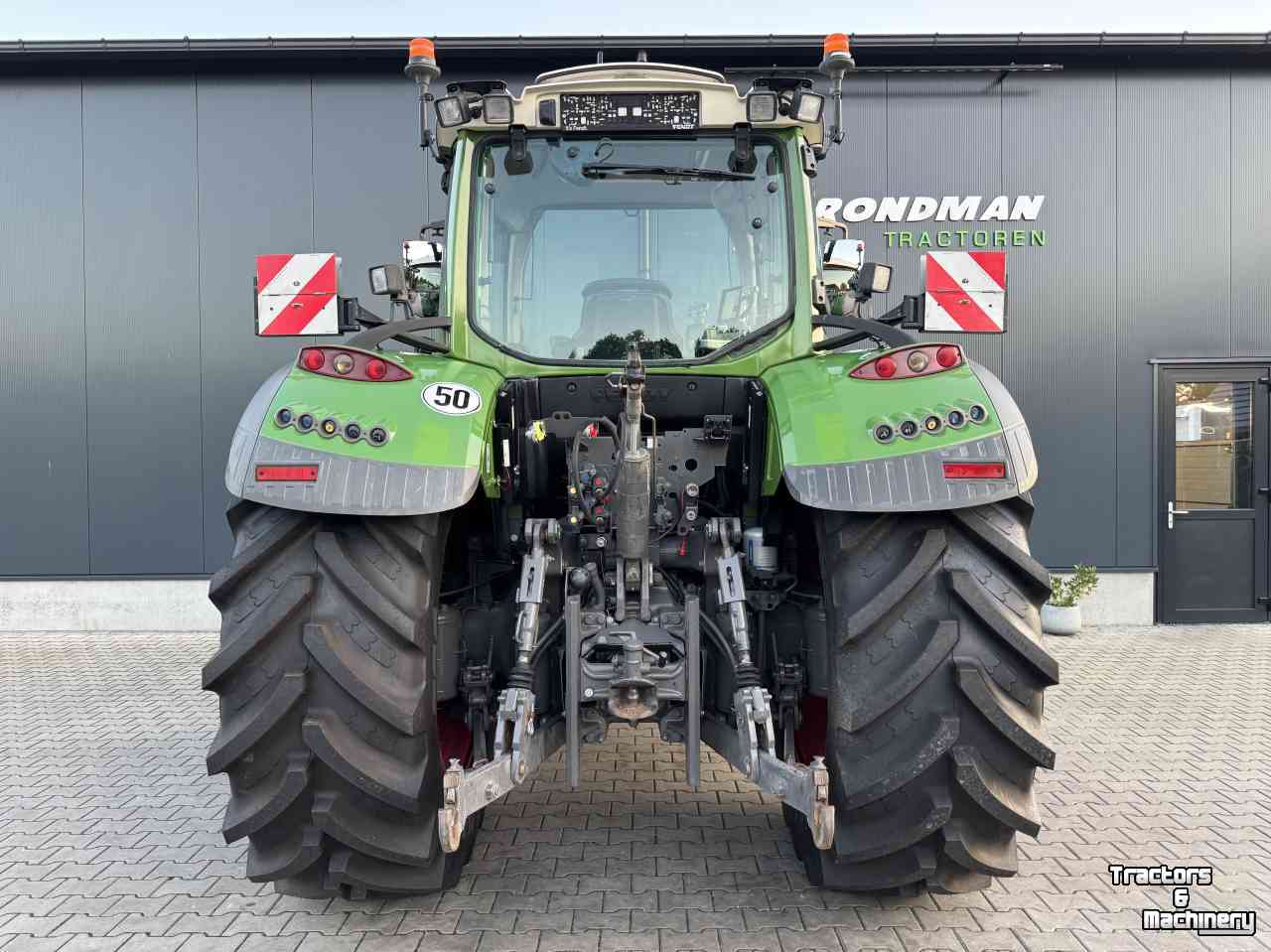 Tractor Fendt 718 S4 power plus