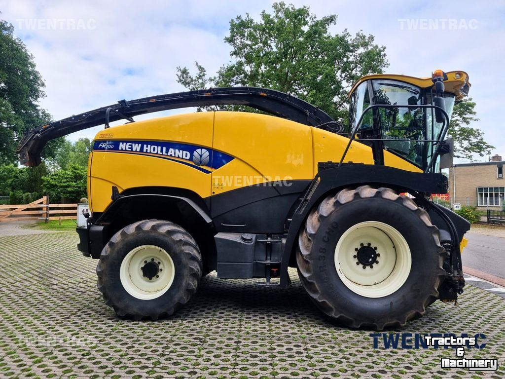 Forage-harvester New Holland FR 700 hakselaar