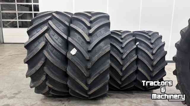 Wheels, Tyres, Rims & Dual spacers BKT 710/60 R38 + 600/60 R28 op velg