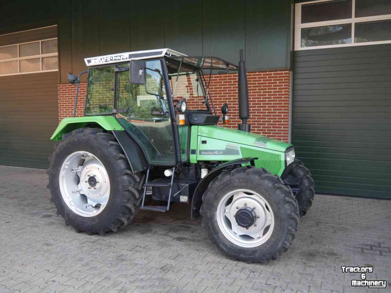 Tractor Deutz-Fahr AgroXtra 4.17