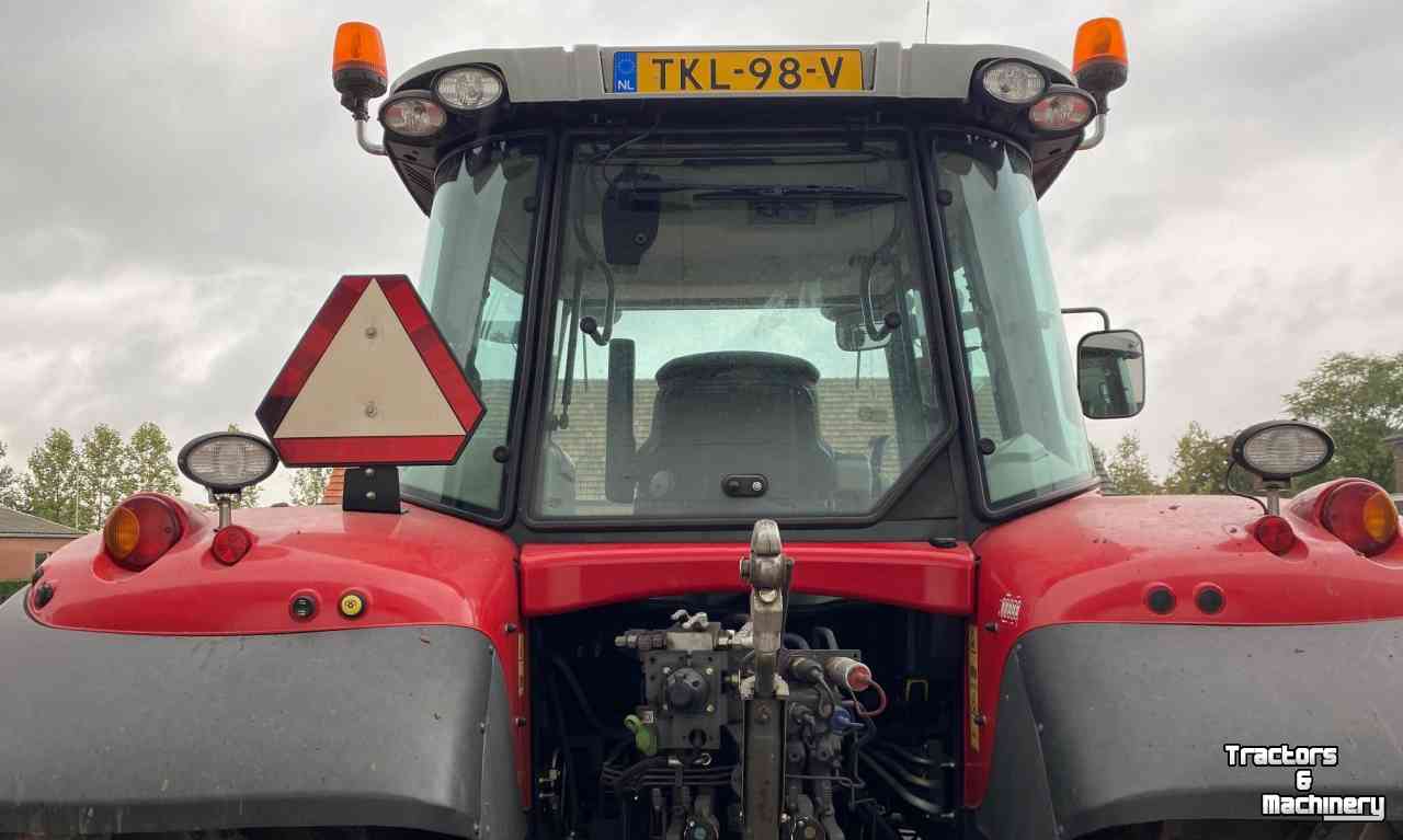 Tractors Massey Ferguson MF 6715 S dyna VT