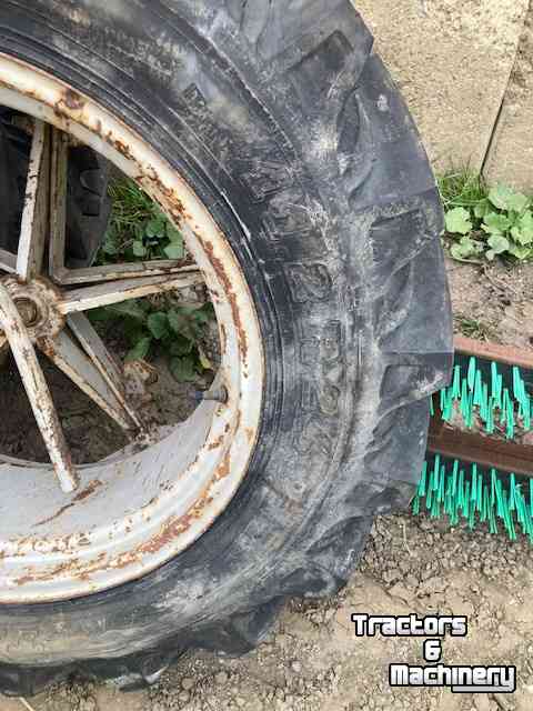 Wheels, Tyres, Rims & Dual spacers Taurus 11.2 r 24