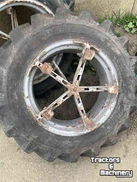 Wheels, Tyres, Rims & Dual spacers Taurus 11.2 r 24