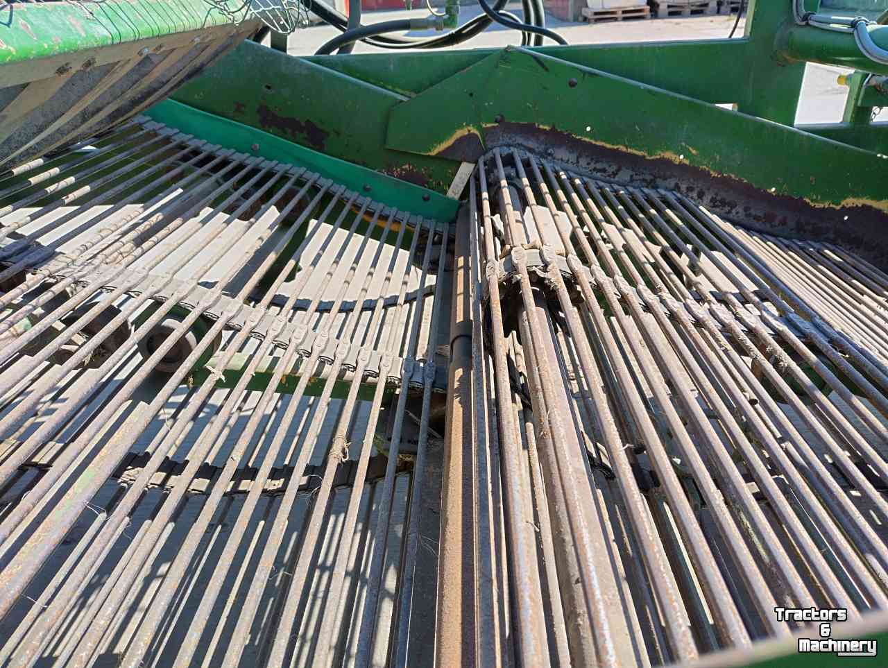 Potato harvester Krakei tweerijige wagenrooier