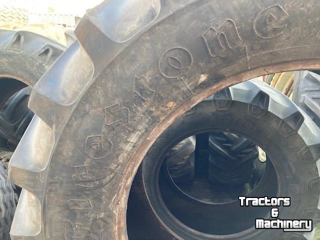 Wheels, Tyres, Rims & Dual spacers Firestone 620/70R42 Banden