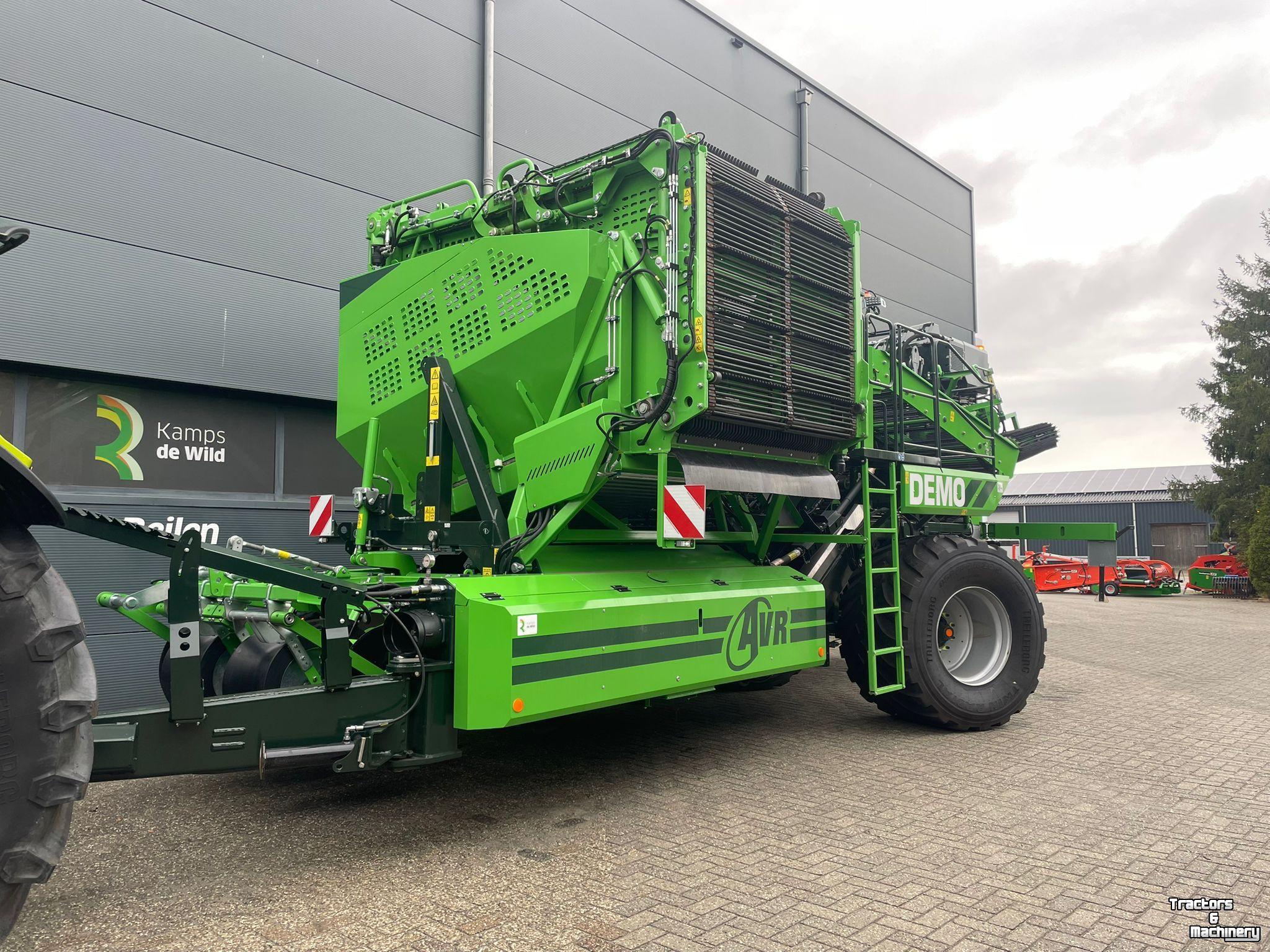 Potato harvester AVR Spirit 7200