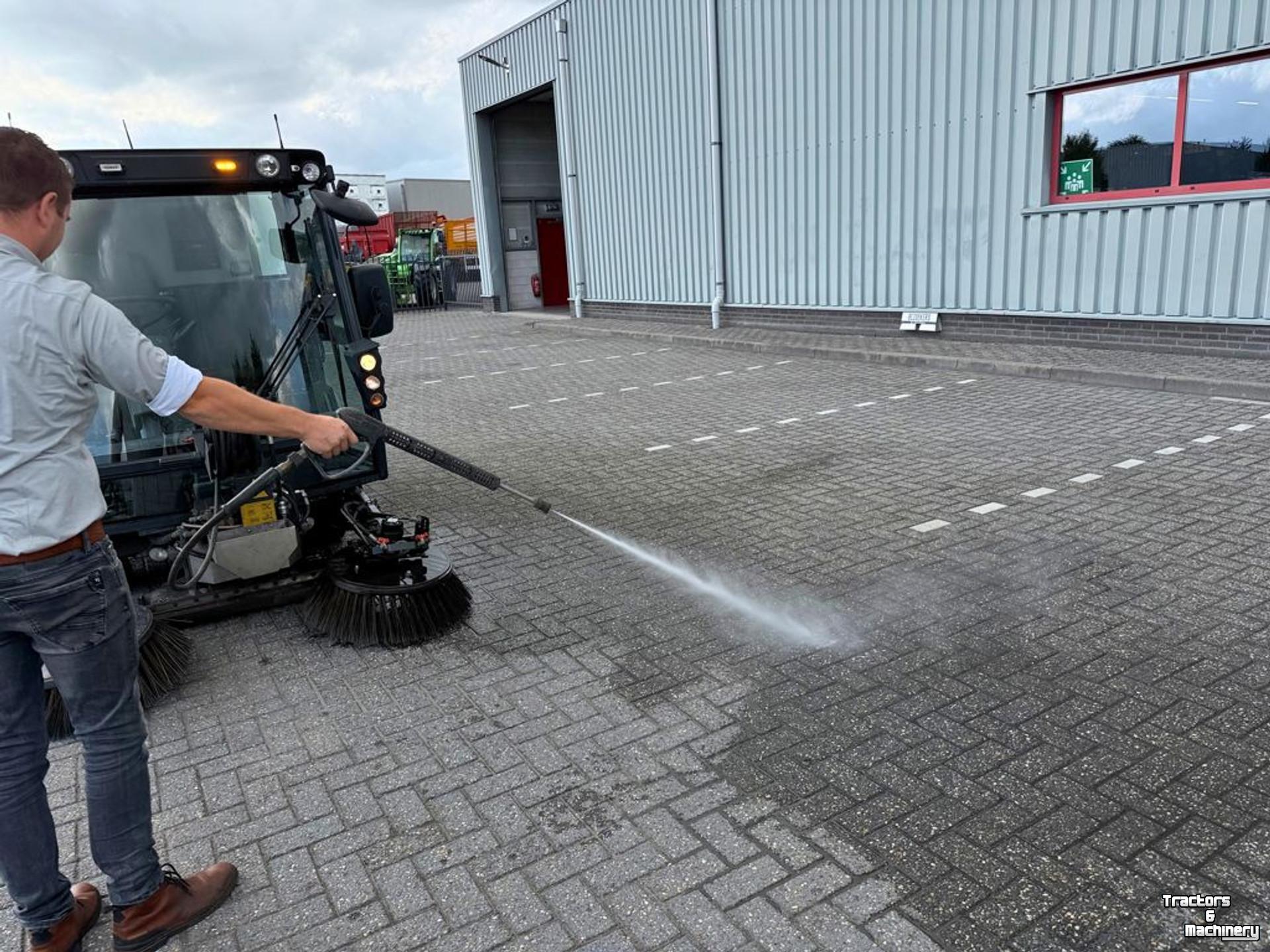 Sweeper Schmidt Compact 200 Sweeper/Veegmachine