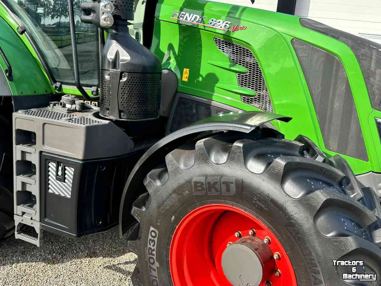 Tractor Fendt 826