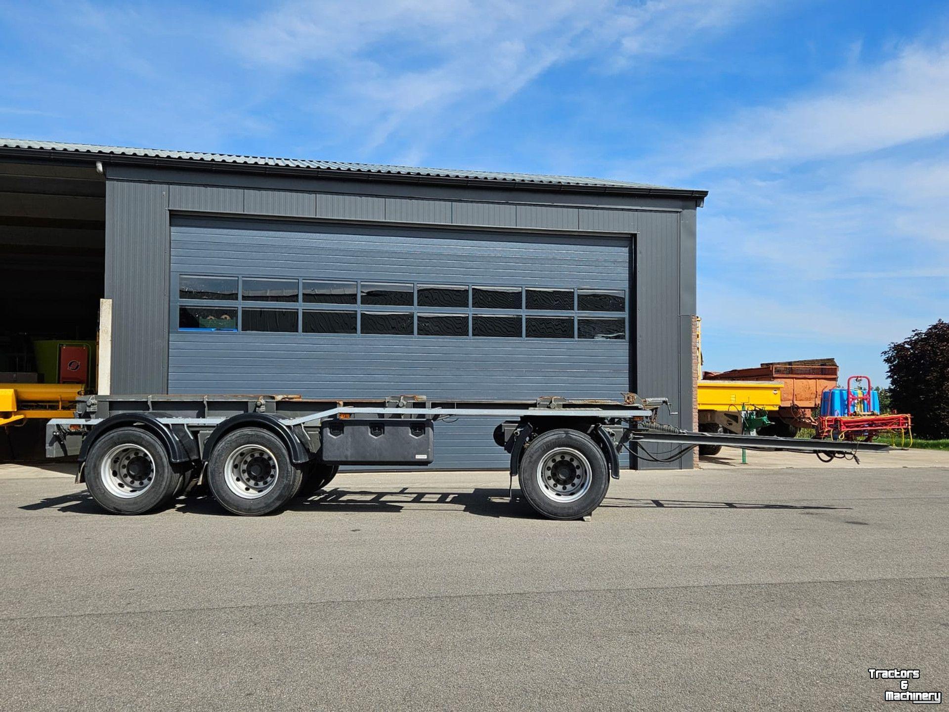 Low loader / Semi trailer  MLB-28 schamelwagen/containeraanhangwagen