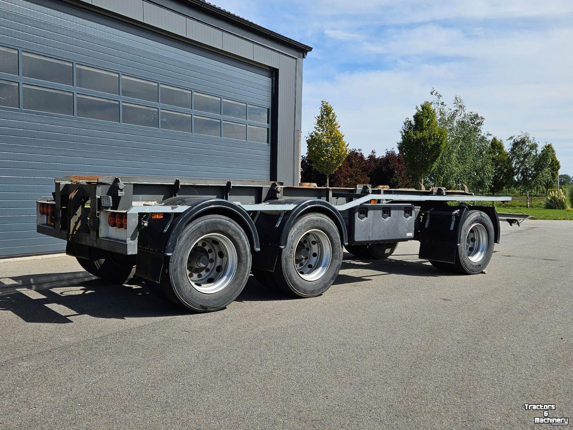 Low loader / Semi trailer  MLB-28 schamelwagen/containeraanhangwagen