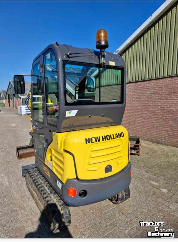 Excavator tracks New Holland E18C
