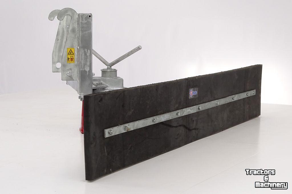Rubber yard scraper Qmac 180 MECH SCHUIN WEIDEMANN HAAK