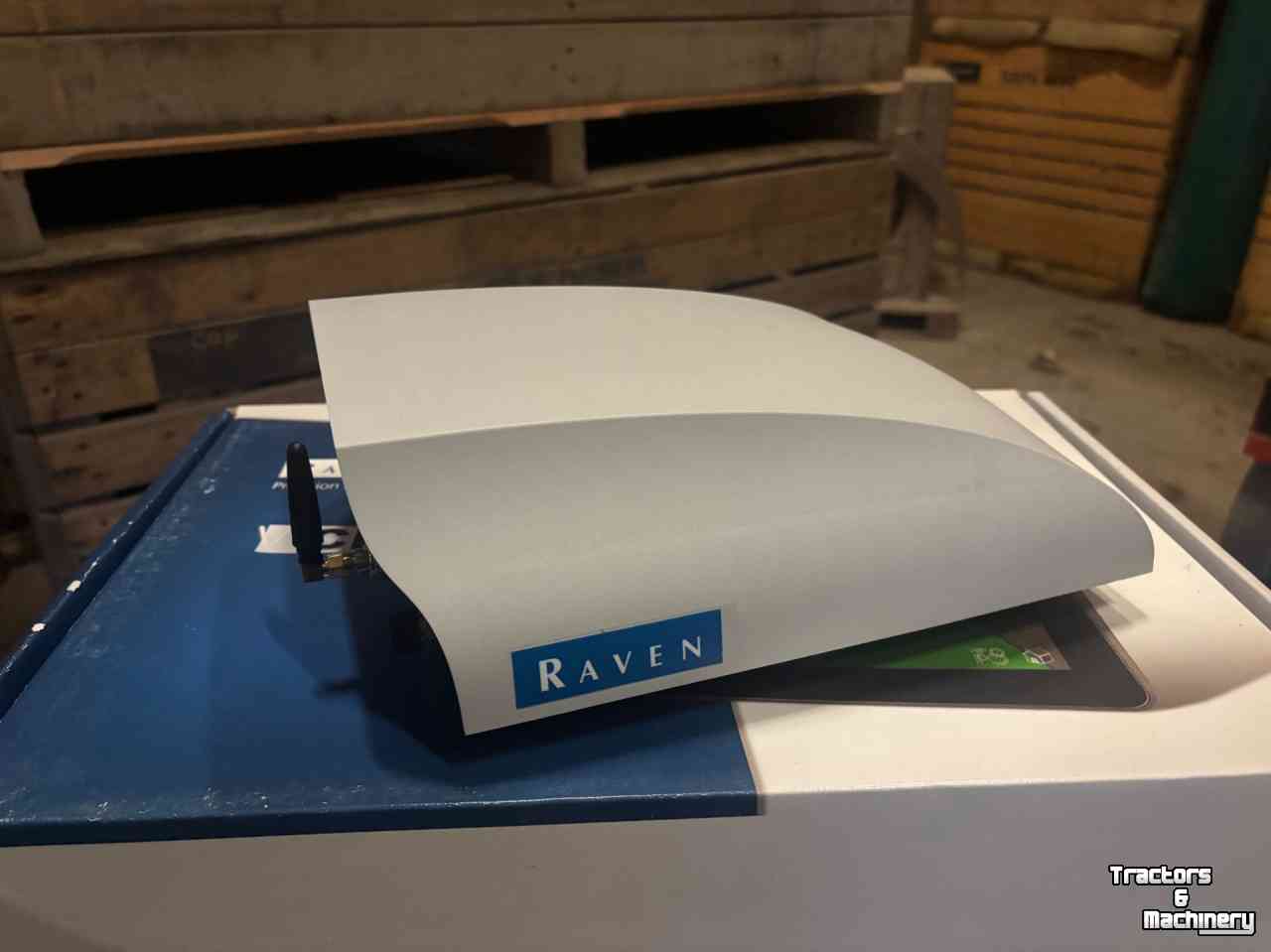 GPS steering systems and attachments Raven RS1 RTK