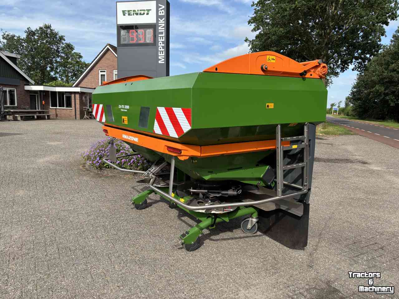Fertilizer spreader Amazone ZA-TS 3200 ProfisPro Hydro