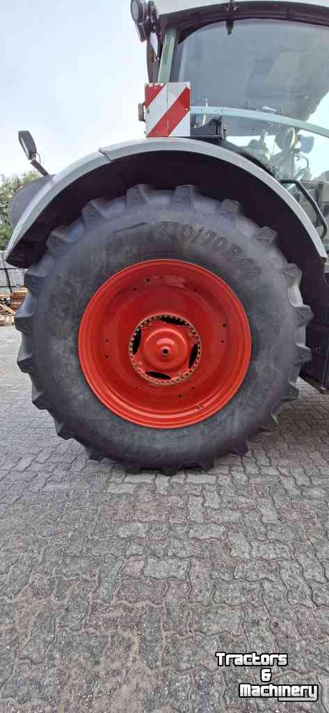Wheels, Tyres, Rims & Dual spacers BKT 710/70R42