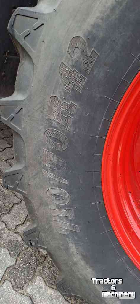 Wheels, Tyres, Rims & Dual spacers BKT 710/70R42