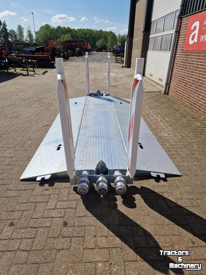 Irrigation bridge / Mobile waterbridge AGM Leidingdrempel / road ramp