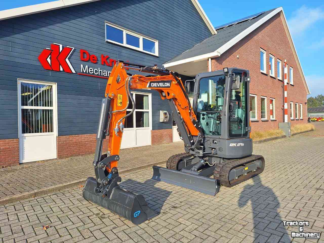 Mini-Excavator Doosan Develon DX27Z-7