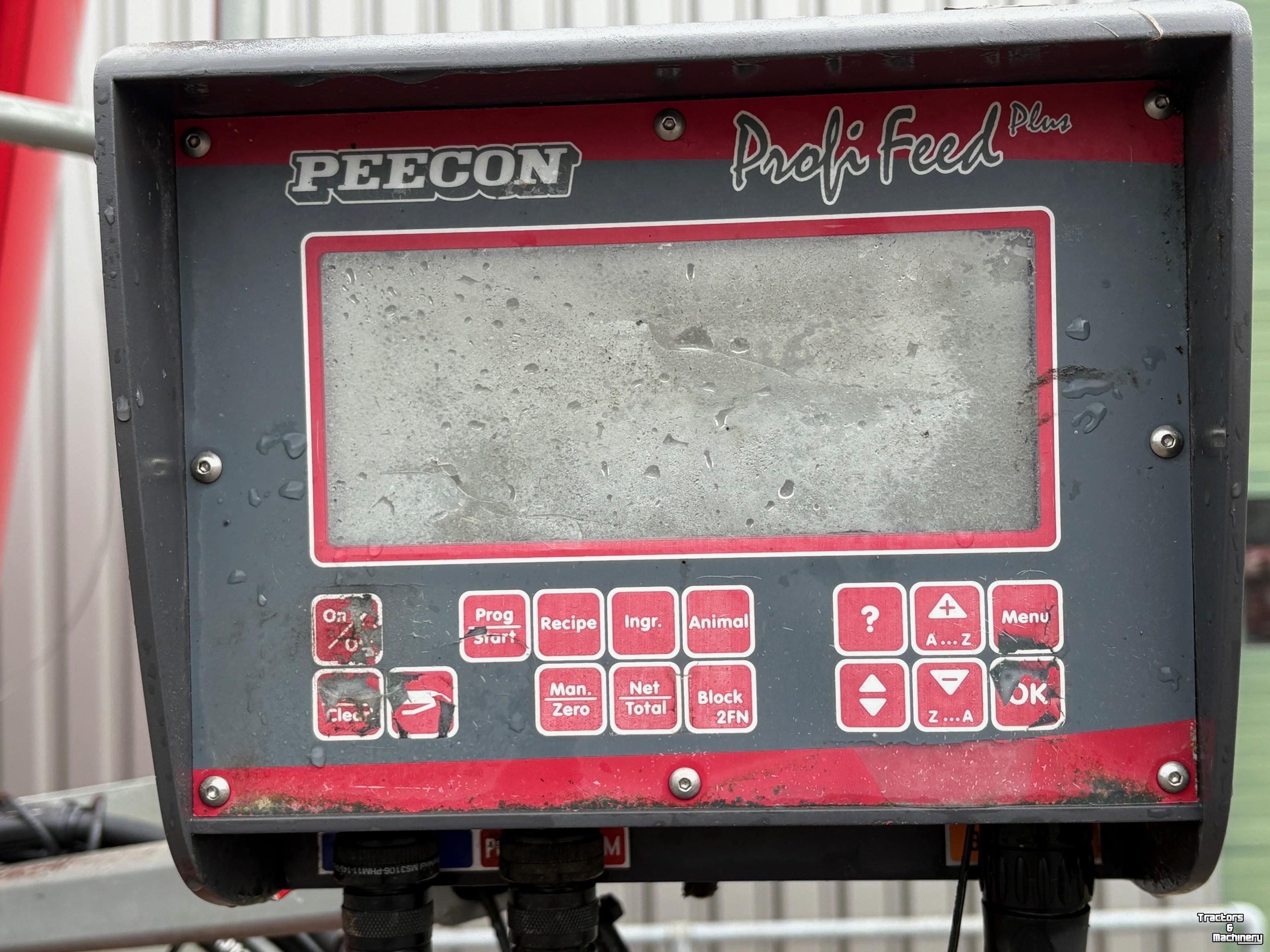 Vertical feed mixer Peecon Biga 17