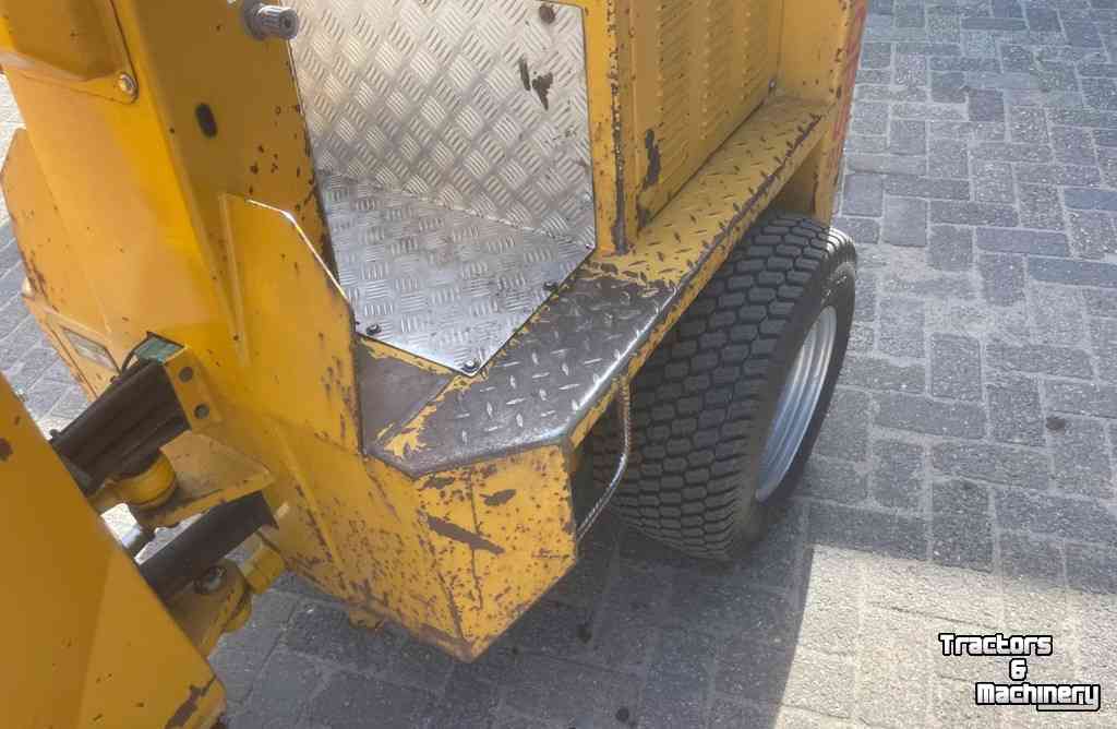 Wheelloader Knikmops 90 - minishovel mini loader - Giant Weidemann Schaffer