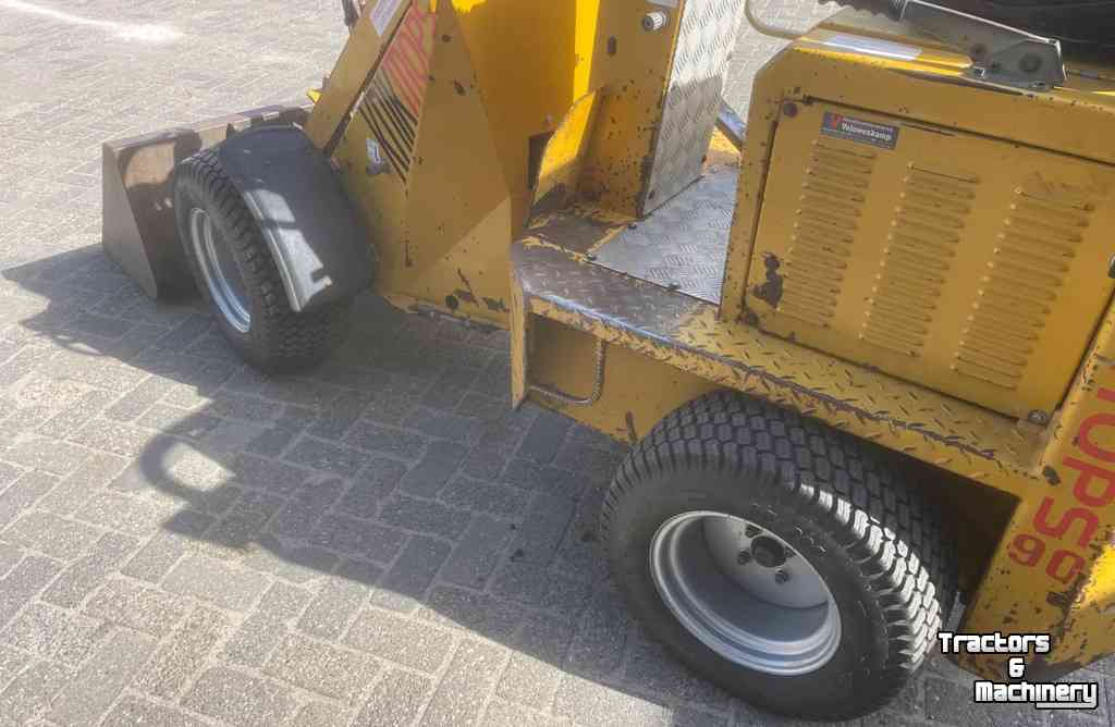 Wheelloader Knikmops 90 - minishovel mini loader - Giant Weidemann Schaffer