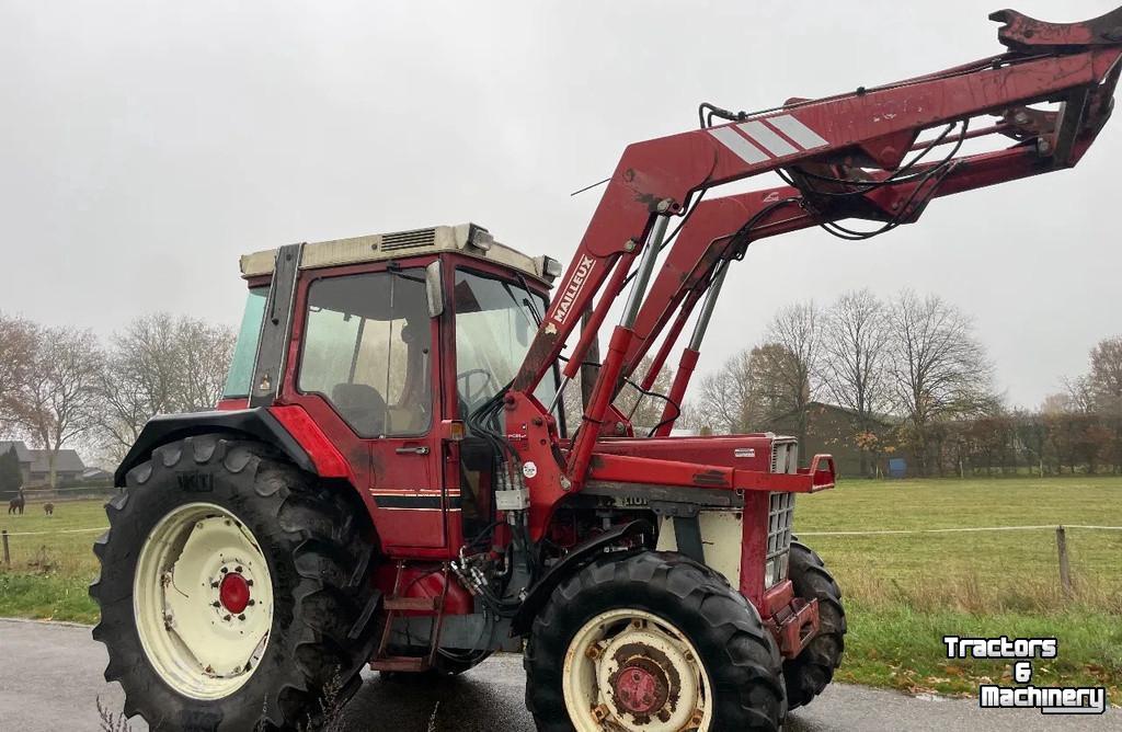 Tractor Case-IH IH 845 XL met voorlader MARGE