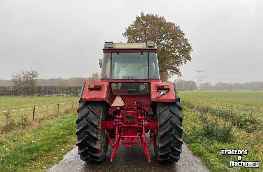 Tractor Case-IH IH 845 XL met voorlader MARGE