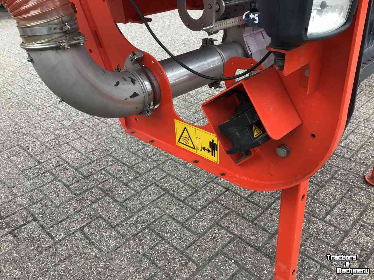 Front hopper seed drill Kuhn TF 1500